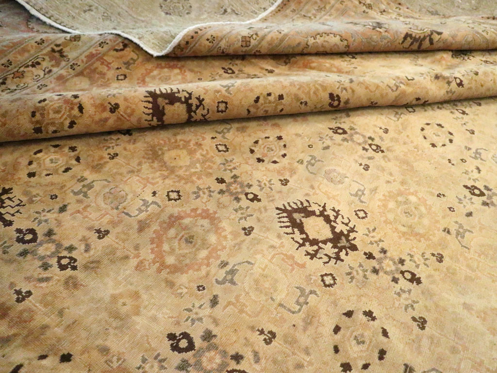 Antique Persian Tabriz Carpet, No.17178 - Galerie Shabab