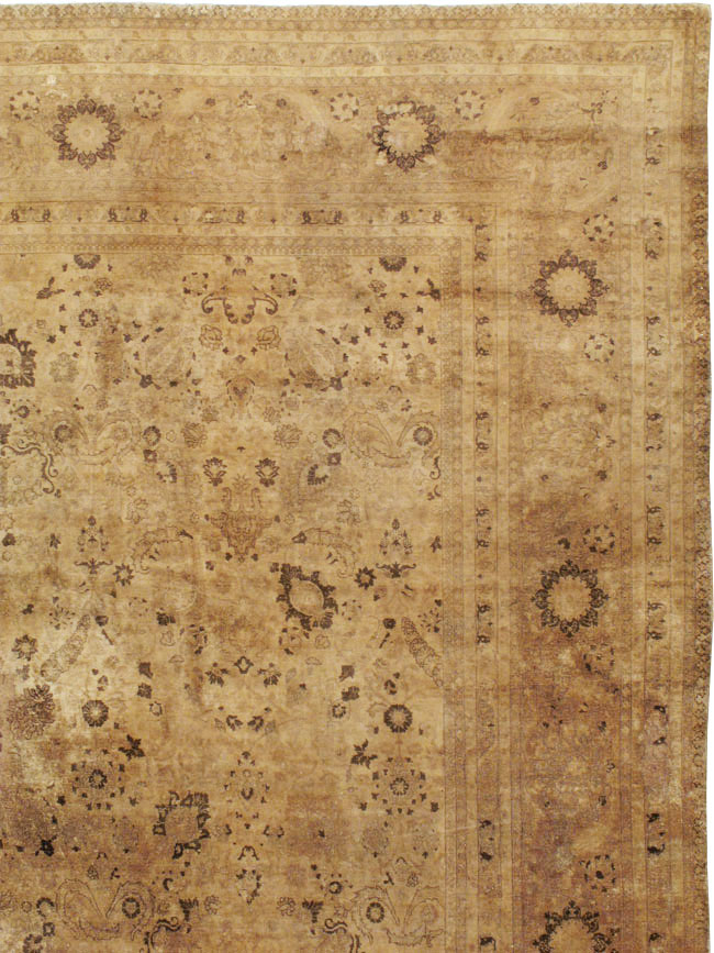 Antique Persian Tabriz Carpet, No.17179 - Galerie Shabab
