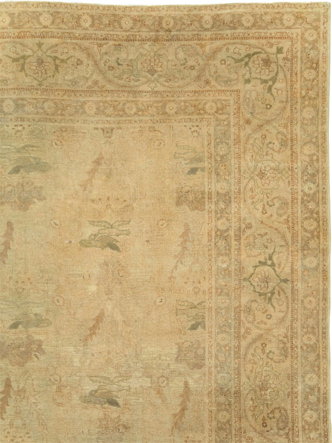 Antique Persian Tabriz Room Size Carpet, No.17181 - Galerie Shabab