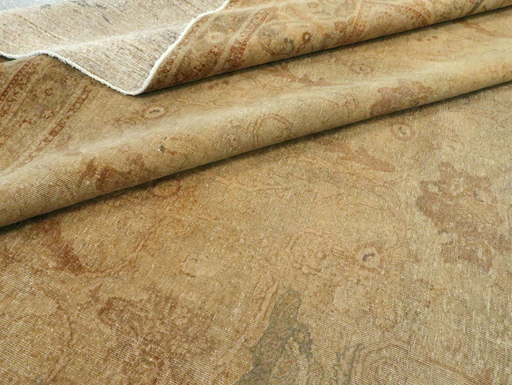 Antique Persian Tabriz Room Size Carpet, No.17181 - Galerie Shabab