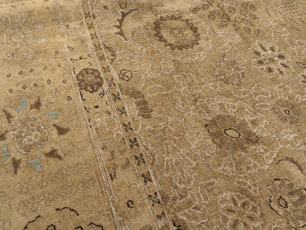 Antique Persian Tabriz Carpet, No.17183 - Galerie Shabab