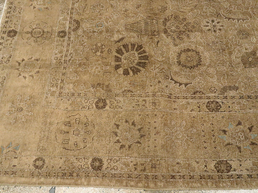 Antique Persian Tabriz Carpet, No.17183 - Galerie Shabab