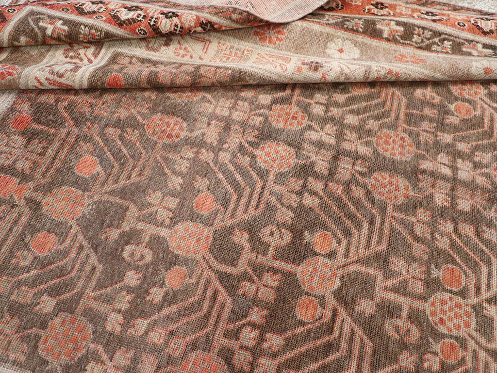 Antique Khotan Gallery Carpet, No.17196 - Galerie Shabab