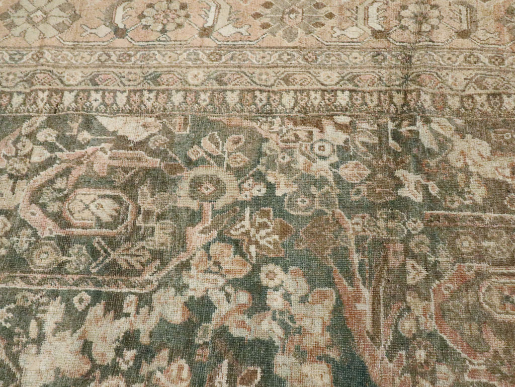 Antique Persian Mahal Carpet, No.17200 - Galerie Shabab