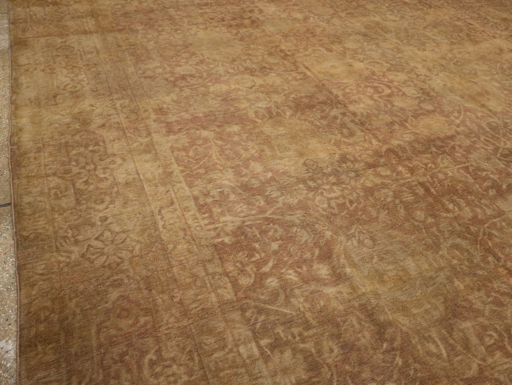 Antique Indian Lahore Oversize Carpet, No.17203 - Galerie Shabab