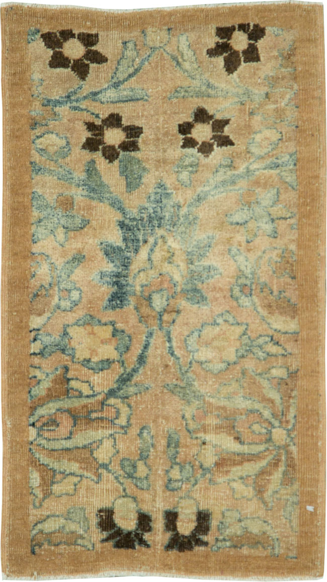 Antique Persian Mashad Rug, No.17209 - Galerie Shabab