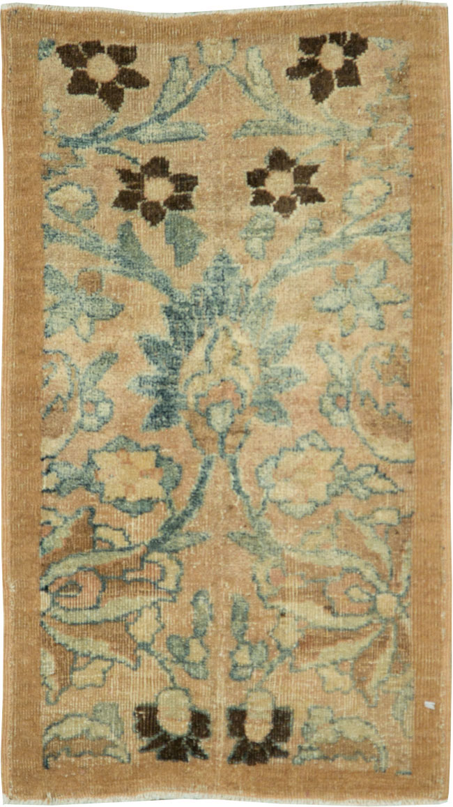 Antique Persian Mashad Rug, No.17209 - Galerie Shabab
