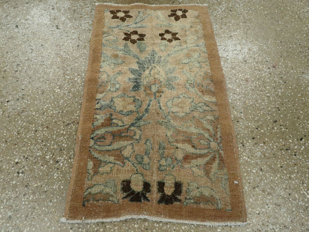 Antique Persian Mashad Rug, No.17209 - Galerie Shabab