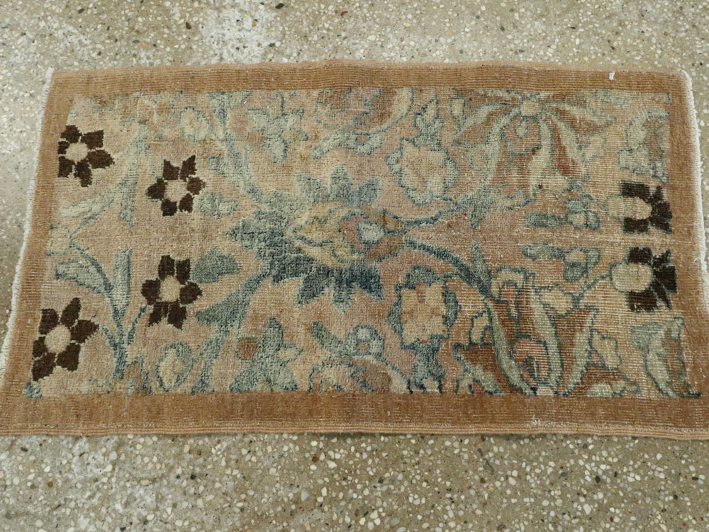 Antique Persian Mashad Rug, No.17209 - Galerie Shabab