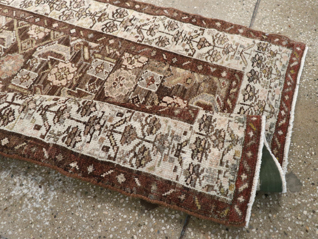 Vintage Persian Malayer Runner, No.17215 - Galerie Shabab