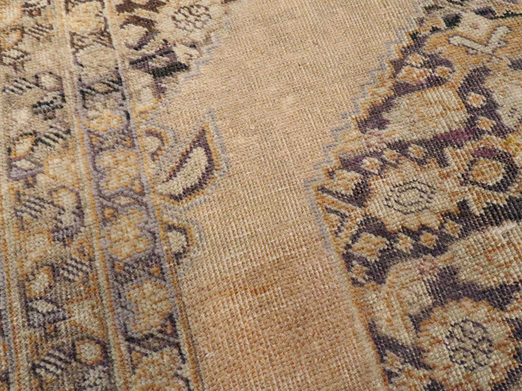 Antique Persian Tabriz Rug, No.17216 - Galerie Shabab