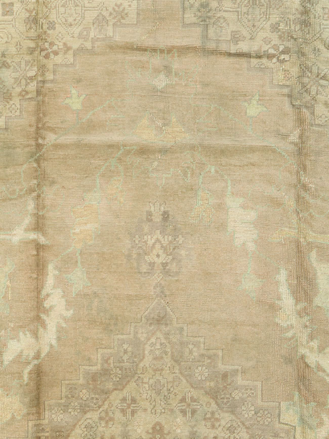 Antique Turkish Oushak Carpet, No.17222 - Galerie Shabab