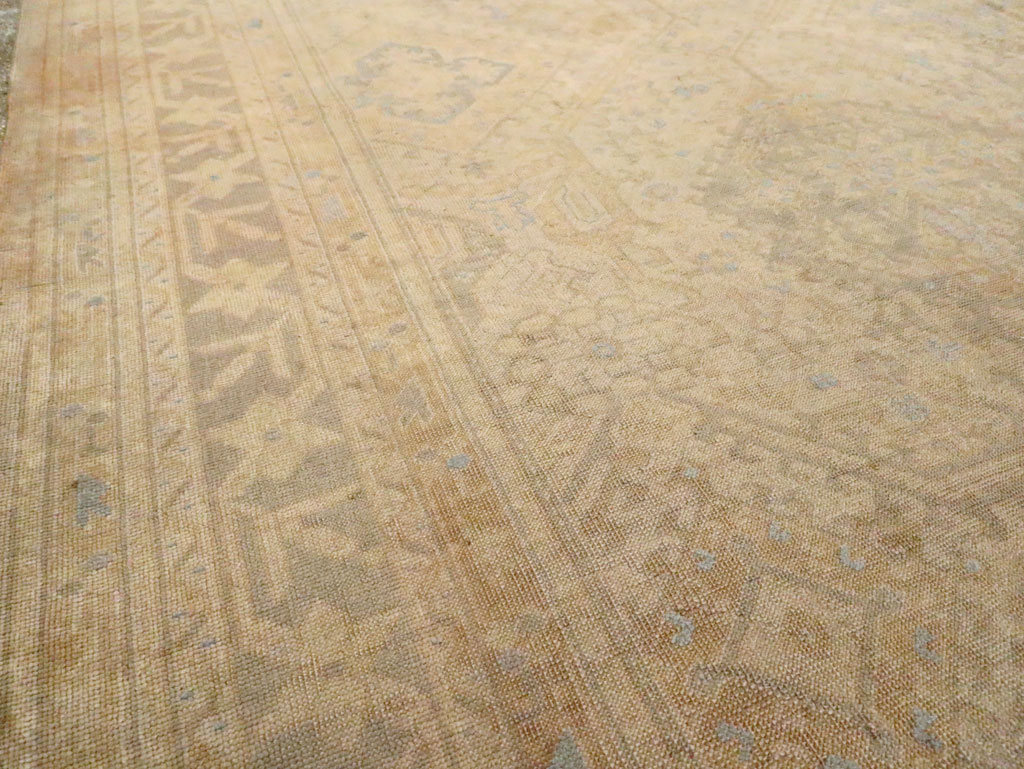 Antique Turkish Oushak Carpet, No.17226 - Galerie Shabab