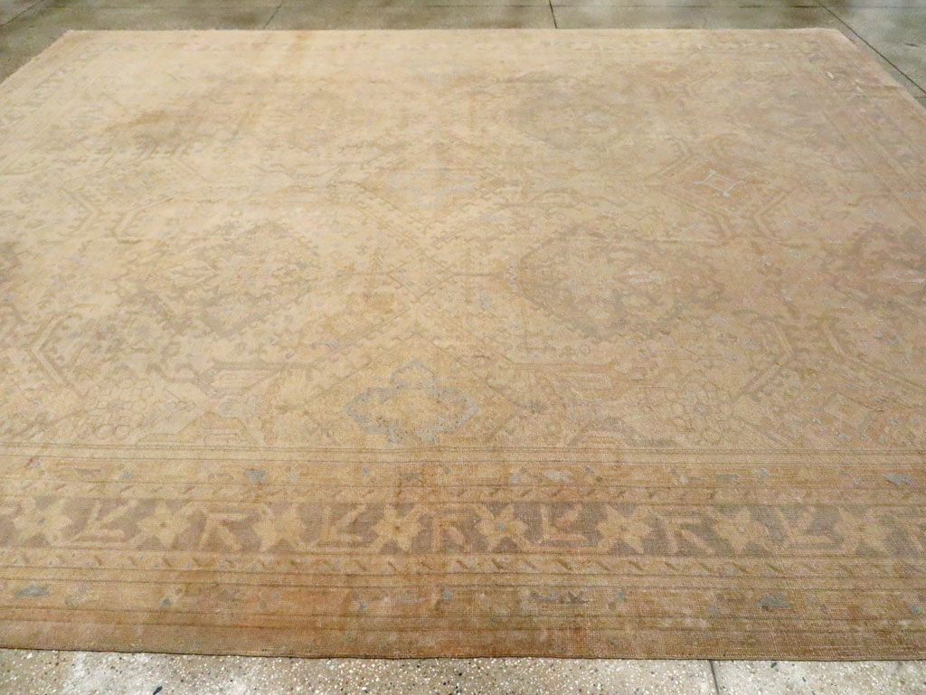 Antique Turkish Oushak Carpet, No.17226 - Galerie Shabab