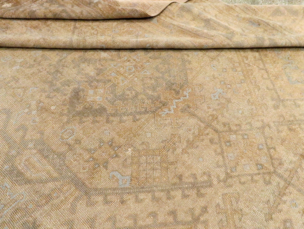 Antique Turkish Oushak Carpet, No.17226 - Galerie Shabab