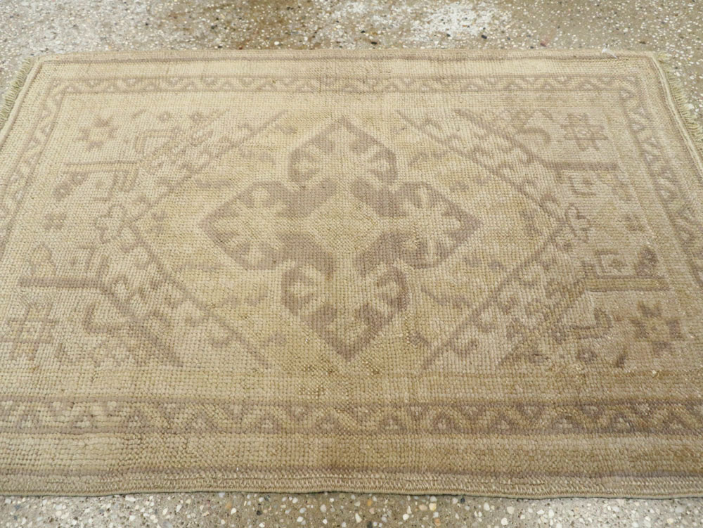 Antique Turkish Oushak Rug, No.17227 - Galerie Shabab