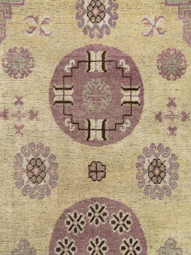 Antique East Turkestan Khotan Gallery Rug, No.17231 - Galerie Shabab