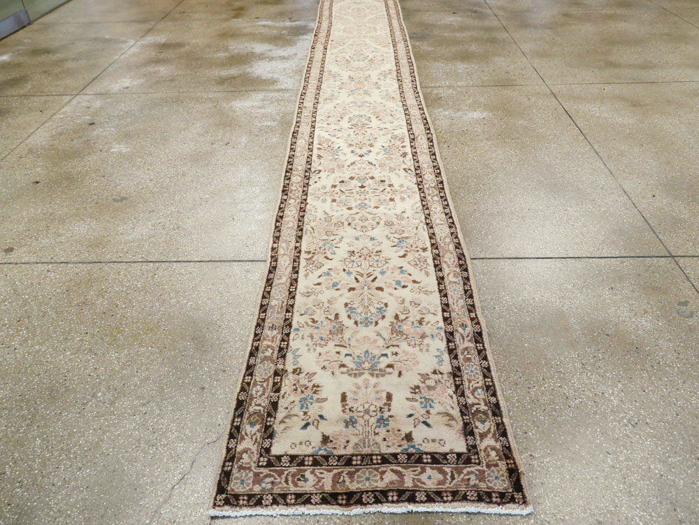 Vintage Persian Hamadan Runner, No.17234 - Galerie Shabab