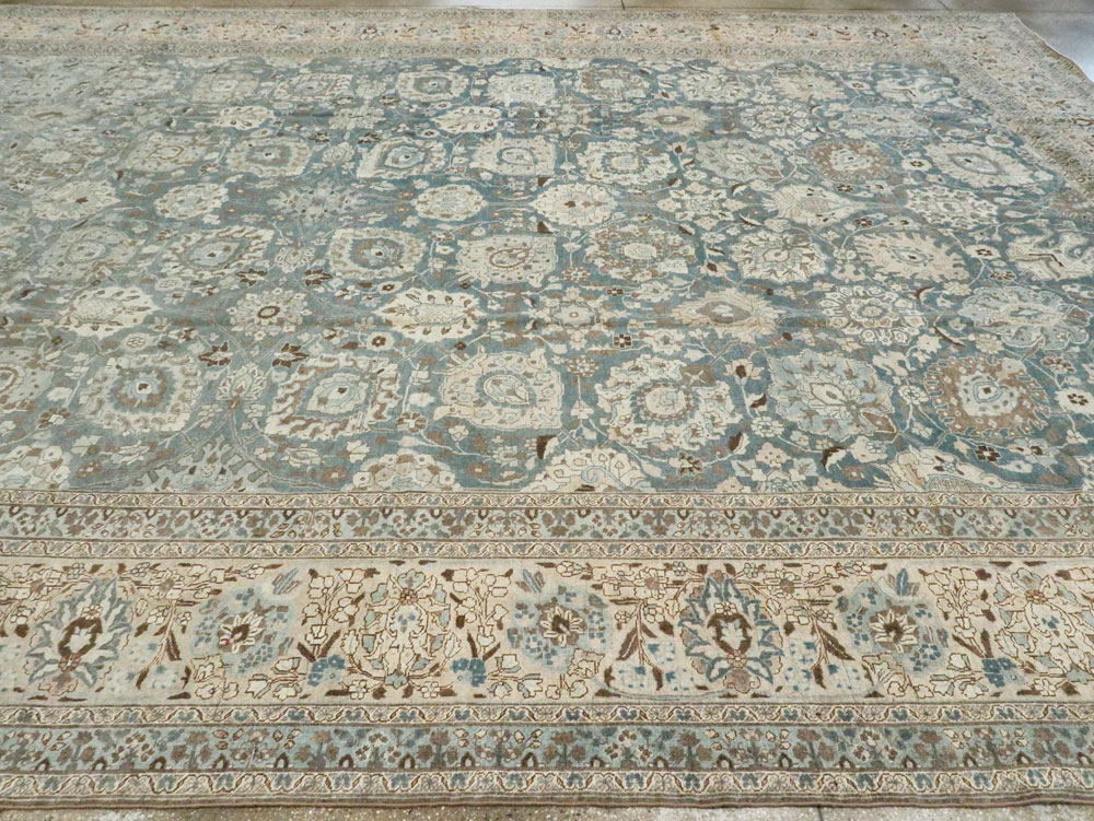Antique Persian Tabriz Carpet, No.17235 - Galerie Shabab