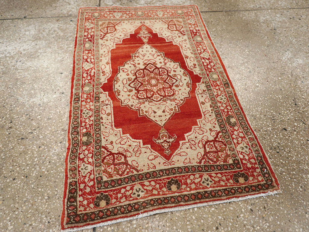 Antique Persian Tabriz Hagi Jalili Rug, No.17248 - Galerie Shabab