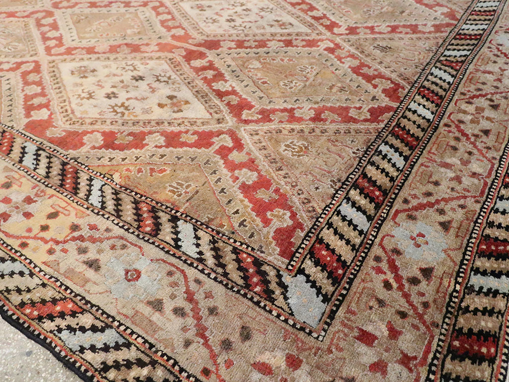 Vintage Indian Lahore Room Size Carpet, No.17256 - Galerie Shabab