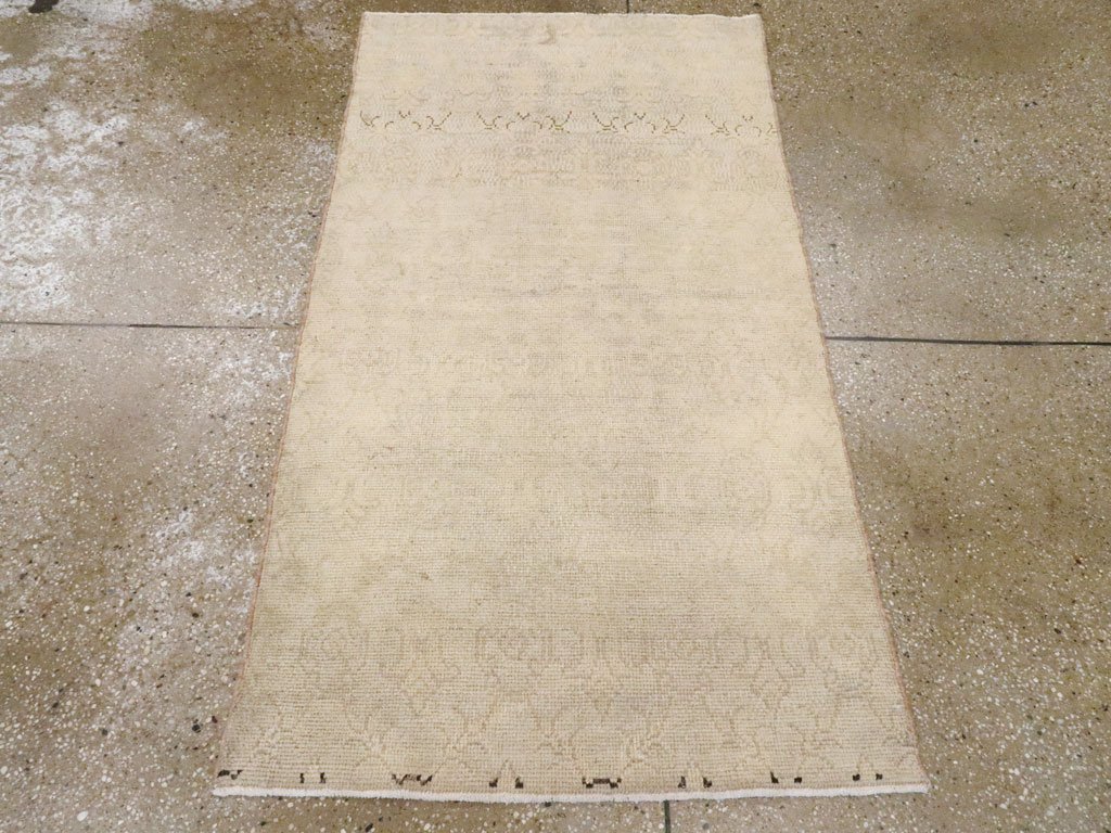 Vintage Turkish Anatolian Rug, No.17324 - Galerie Shabab