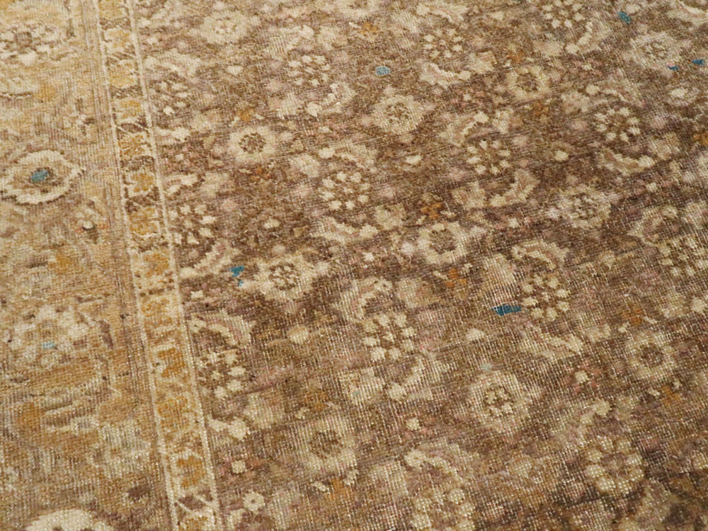 Antique Persian Tabriz Square Rug, No.17327 - Galerie Shabab