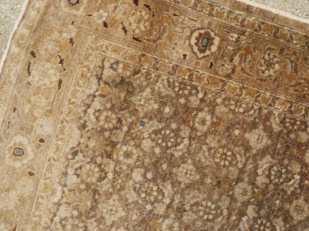 Antique Persian Tabriz Square Rug, No.17327 - Galerie Shabab