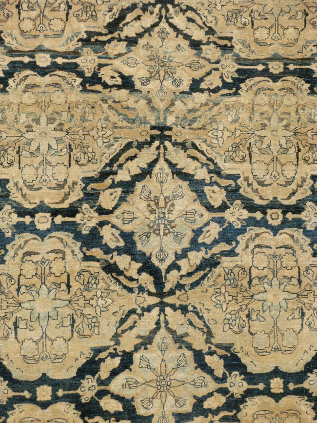 Antique Lavar Kerman Carpet, No.17360 - Galerie Shabab