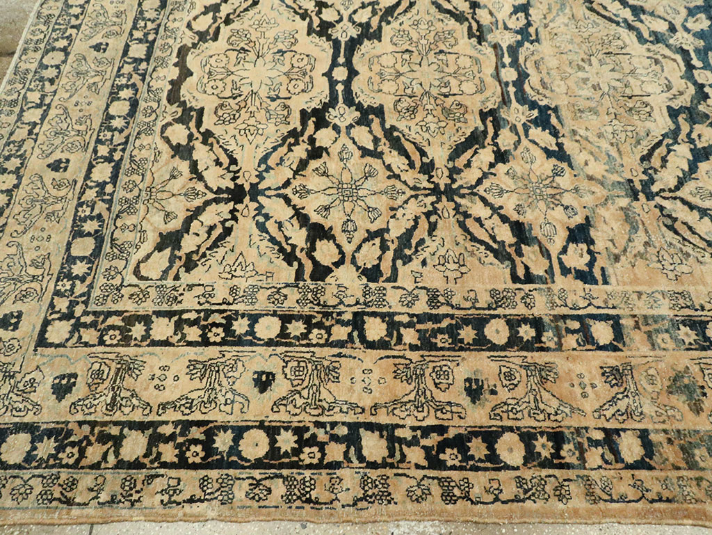 Antique Lavar Kerman Carpet, No.17360 - Galerie Shabab