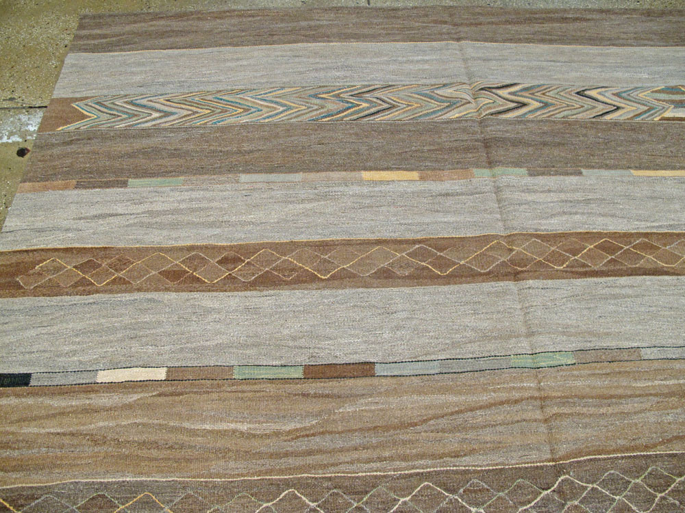 Modern Turkish Flat-weave carpet, No.17370 - Galerie Shabab