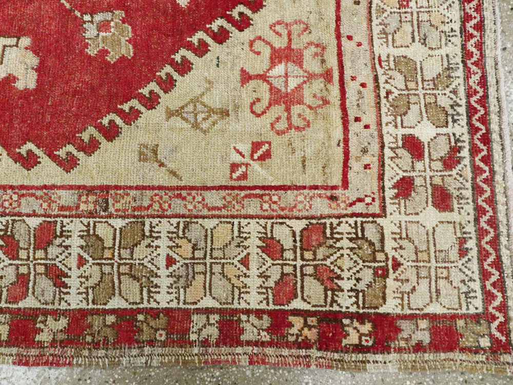 Antique Oushak Carpet, No.17376 - Galerie Shabab