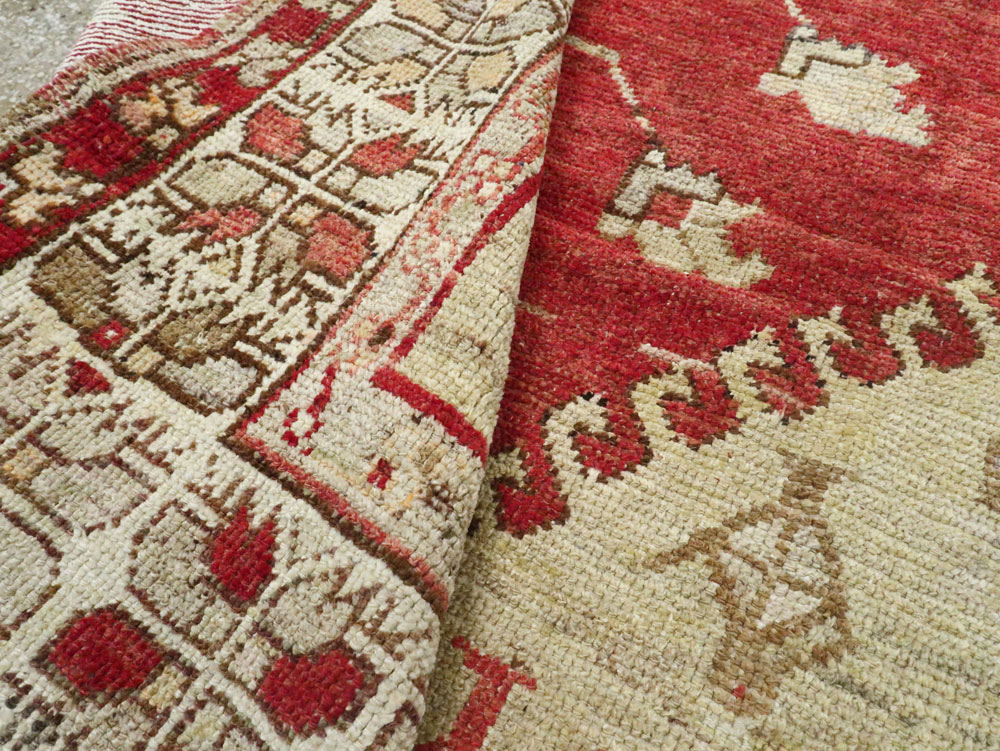 Antique Oushak Carpet, No.17376 - Galerie Shabab