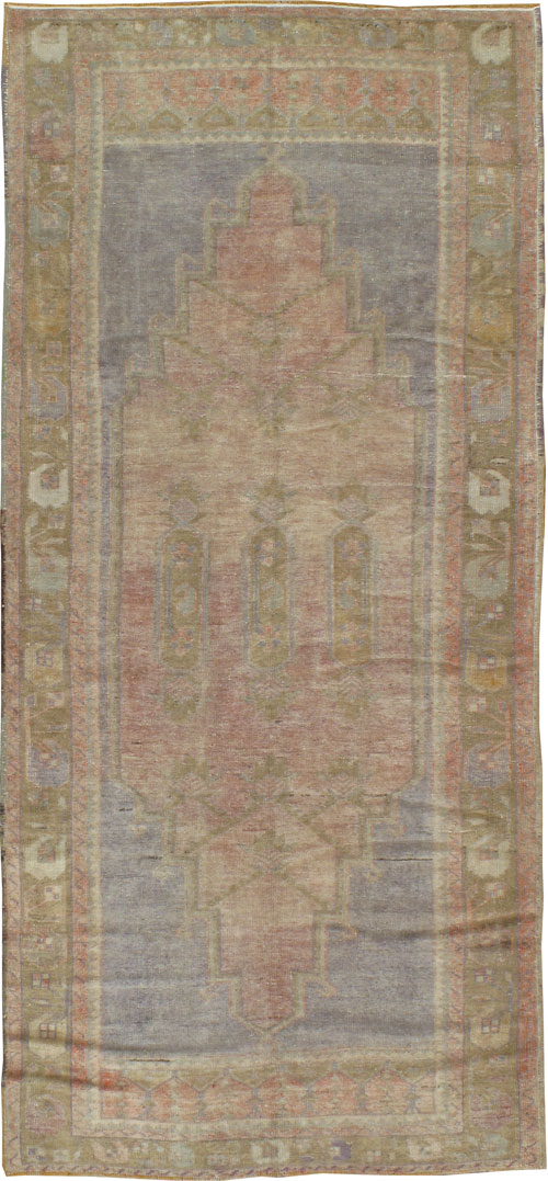 Antique Oushak Rug, No.17390 - Galerie Shabab