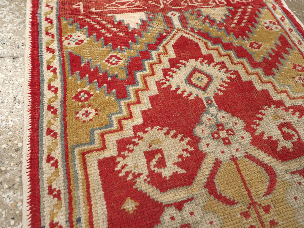 Antique Turkish Oushak Rug, No.17406 - Galerie Shabab