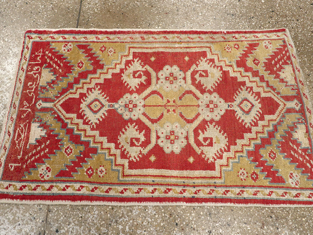 Antique Turkish Oushak Rug, No.17406 - Galerie Shabab