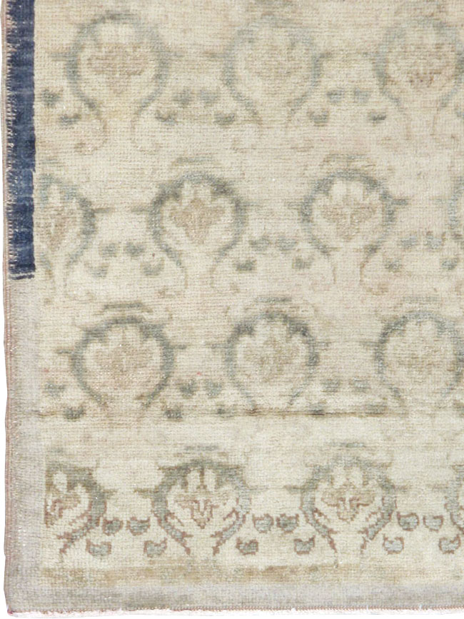 Vintage Turkish Anatolian Rug, No.17408 - Galerie Shabab