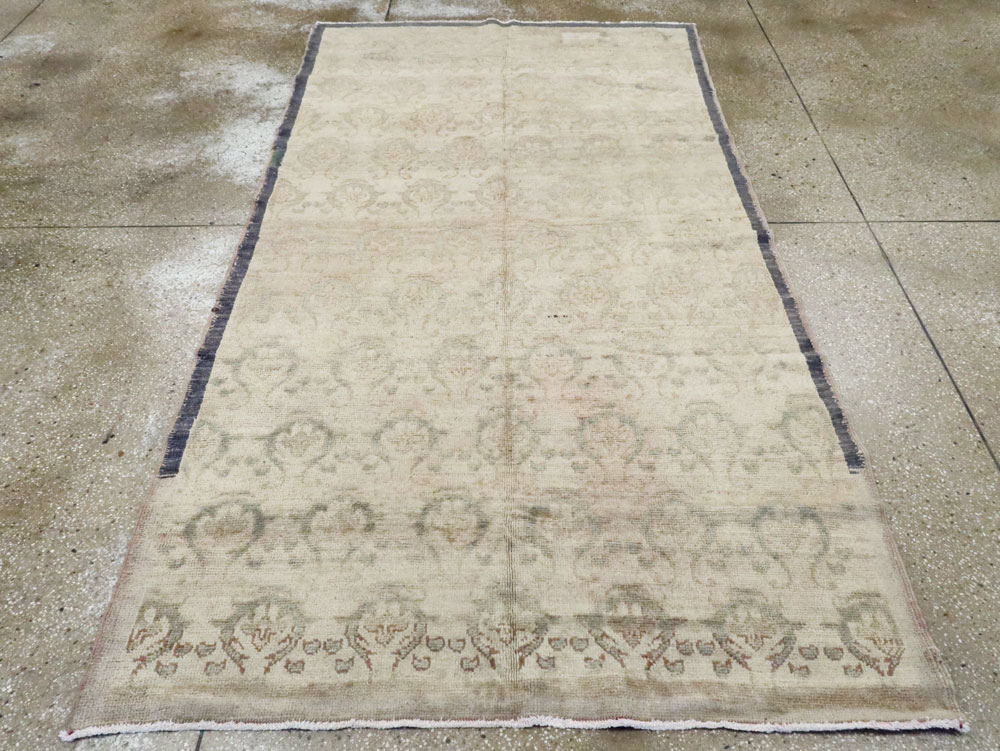Vintage Turkish Anatolian Rug, No.17408 - Galerie Shabab