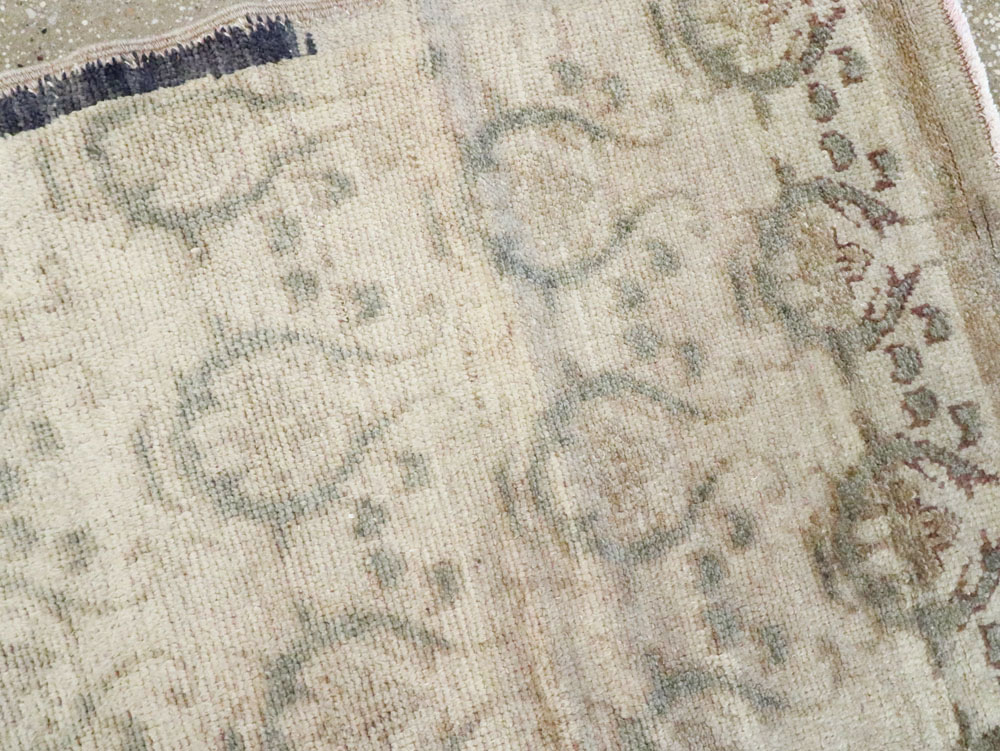 Vintage Turkish Anatolian Rug, No.17408 - Galerie Shabab