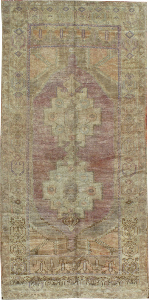 Antique Oushak Rug, No.17409 - Galerie Shabab