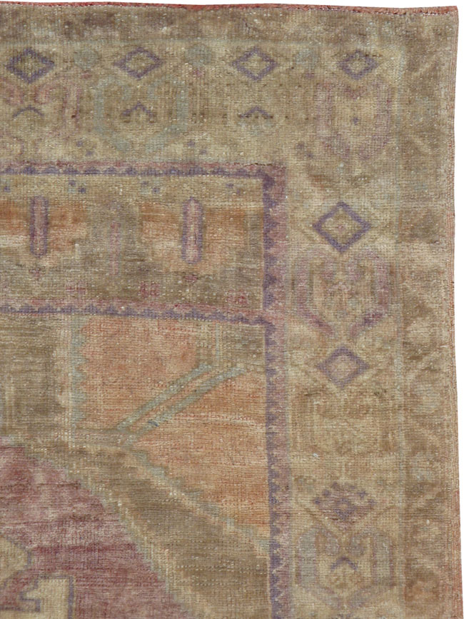 Antique Oushak Rug, No.17409 - Galerie Shabab