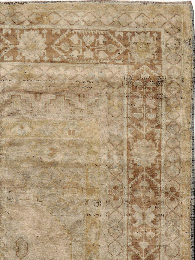 Antique Turkish Oushak Rug, No.17412 - Galerie Shabab