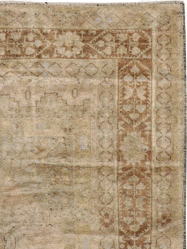 Antique Turkish Oushak Rug, No.17412 - Galerie Shabab