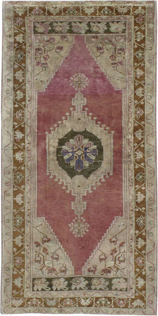 Vintage Oushak Rug, No.17413 - Galerie Shabab