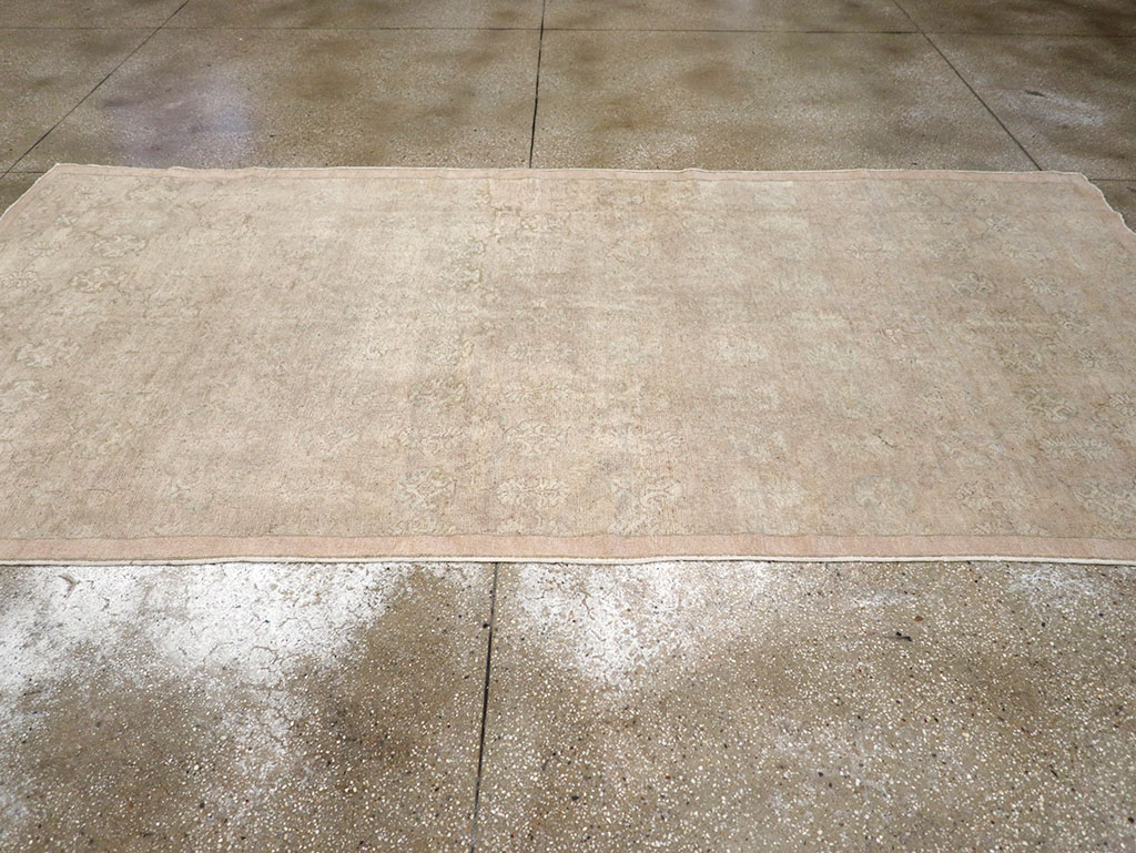 Vintage Turkish Anatolian Gallery Rug, No.17419 - Galerie Shabab