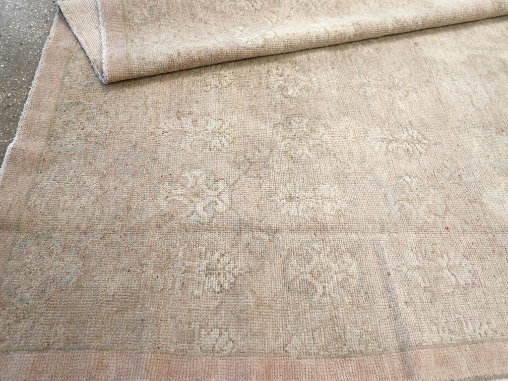 Vintage Turkish Anatolian Gallery Rug, No.17419 - Galerie Shabab