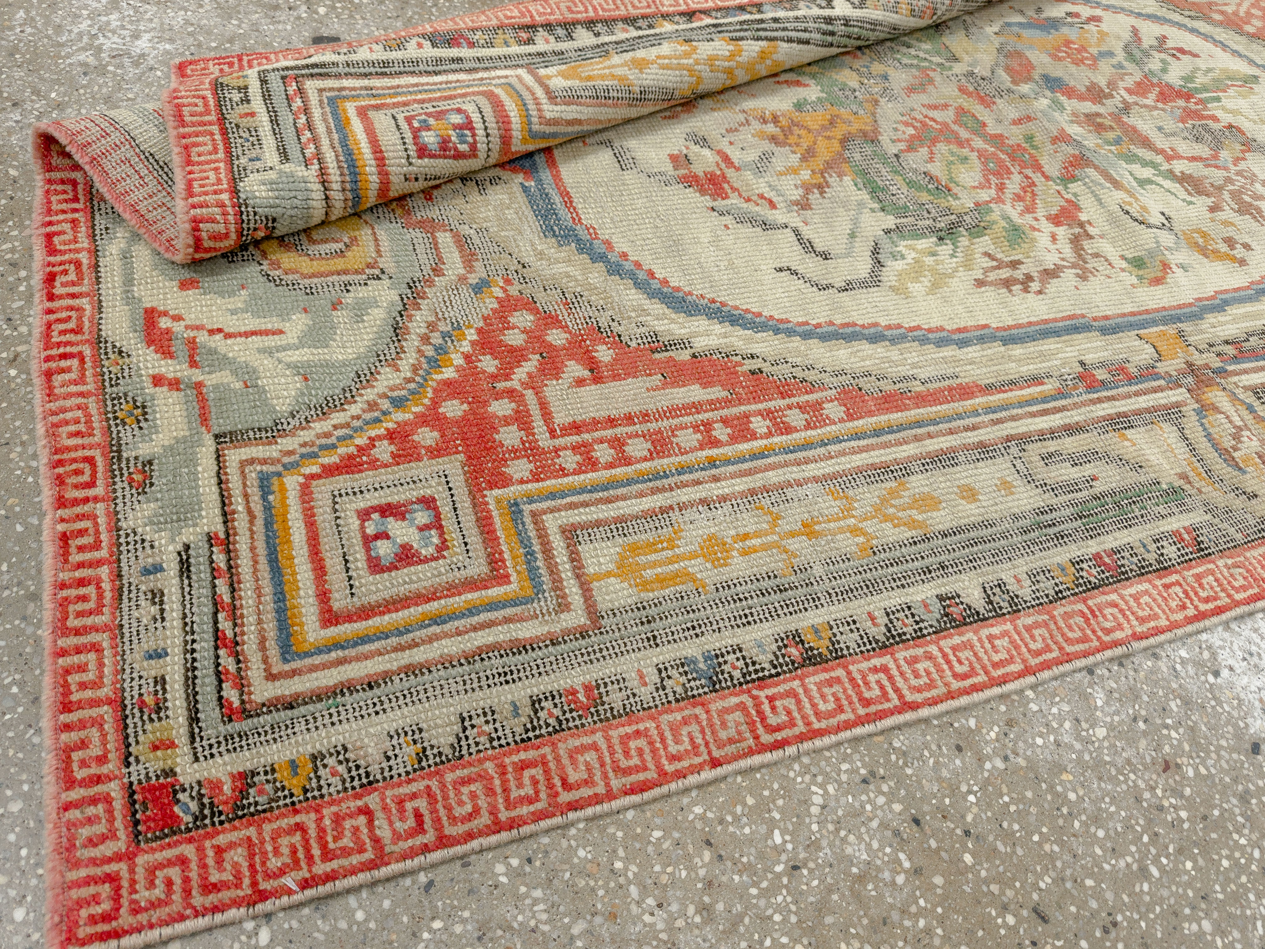 Antique Turkish Ghiordes Rug, No.17427 - Galerie Shabab