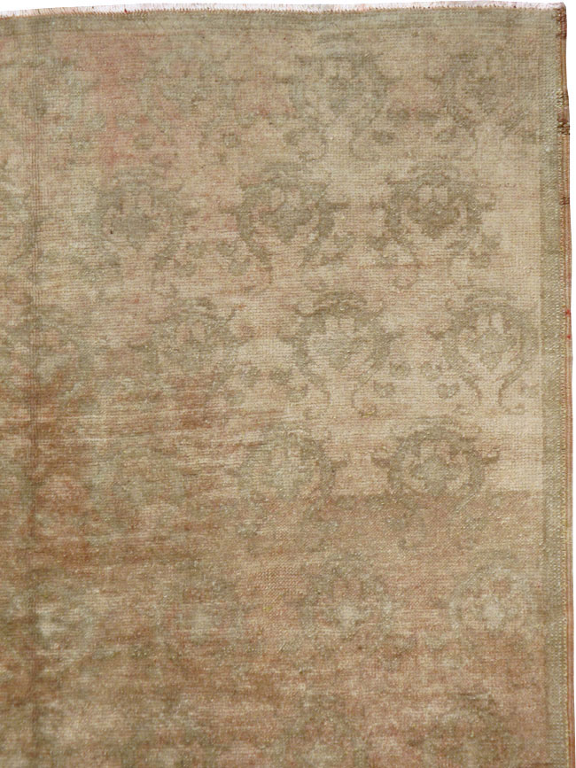 Vintage Turkish Anatolian Carpet, No.17429 - Galerie Shabab