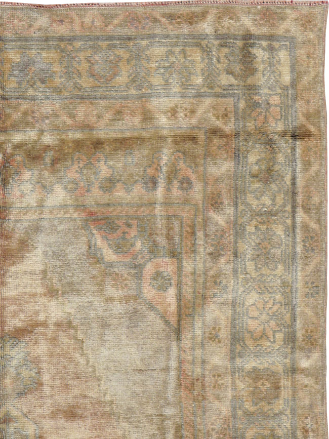 Vintage Turkish Oushak Rug, No.17436 - Galerie Shabab