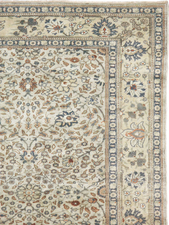 Vintage Turkish Sivas Accent Carpet, No.17439 - Galerie Shabab